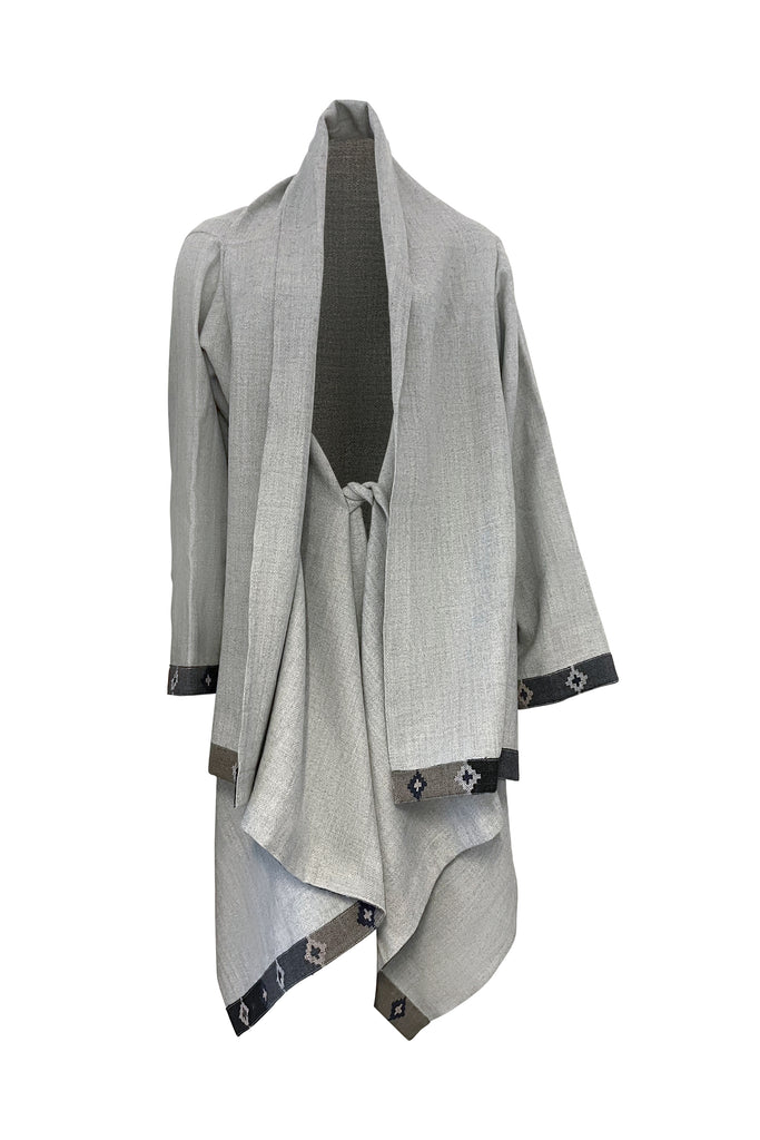 Woolmark Certified Silver wool cape coat with a belt | JULAHAS Cocoon