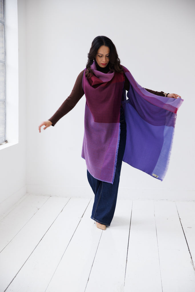 Purple heavy wool Daria cape Waikato | JULAHAS