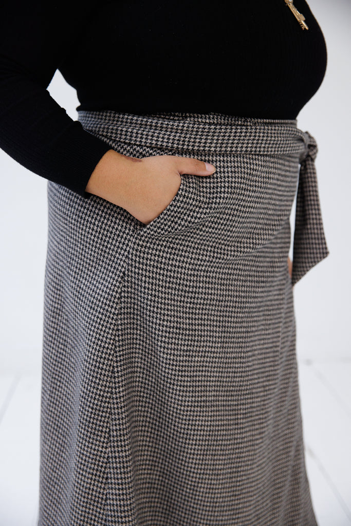 Black Neutral Maxi Wool Wrap Skirt Cocoon | JULAHAS