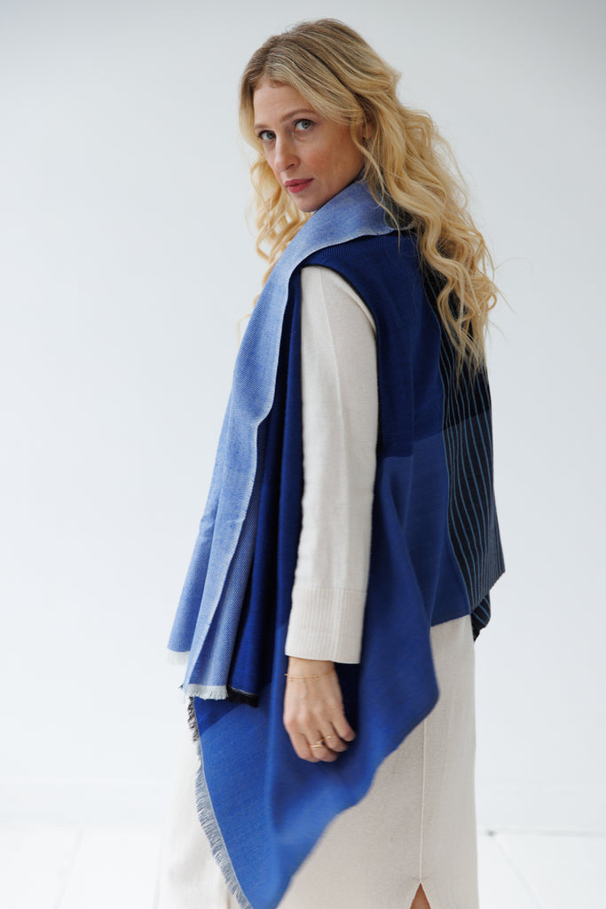 Light soft Wool Cape with embroidery in Blue | JULAHAS Cape Fusion
