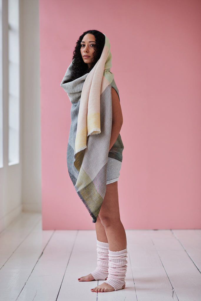 All seasons friendly scarf- Daria Cape Lena