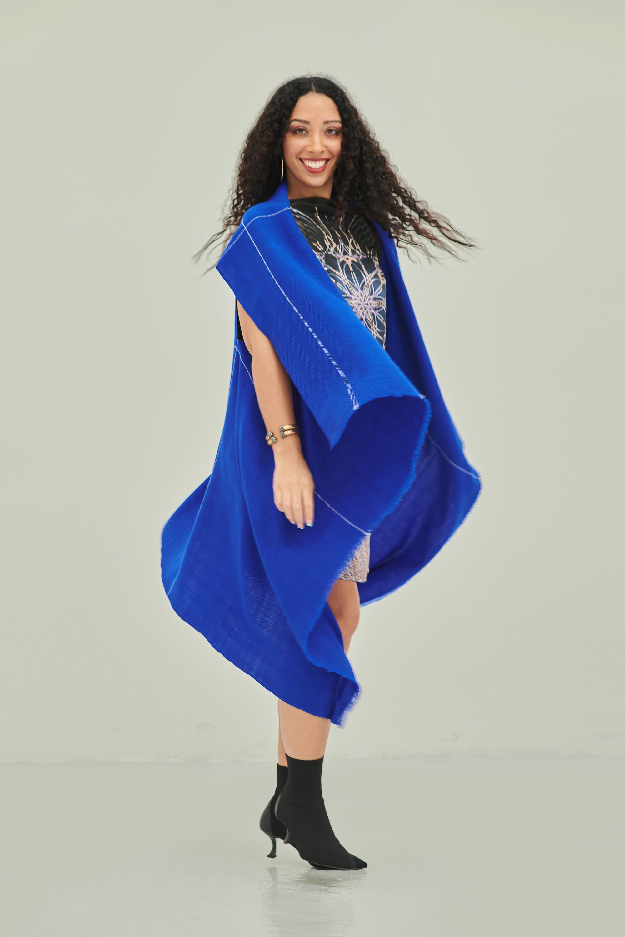 Soft Fine Wool Lightweight Ultimate Travel Cape JULAHAS CELESTIAL