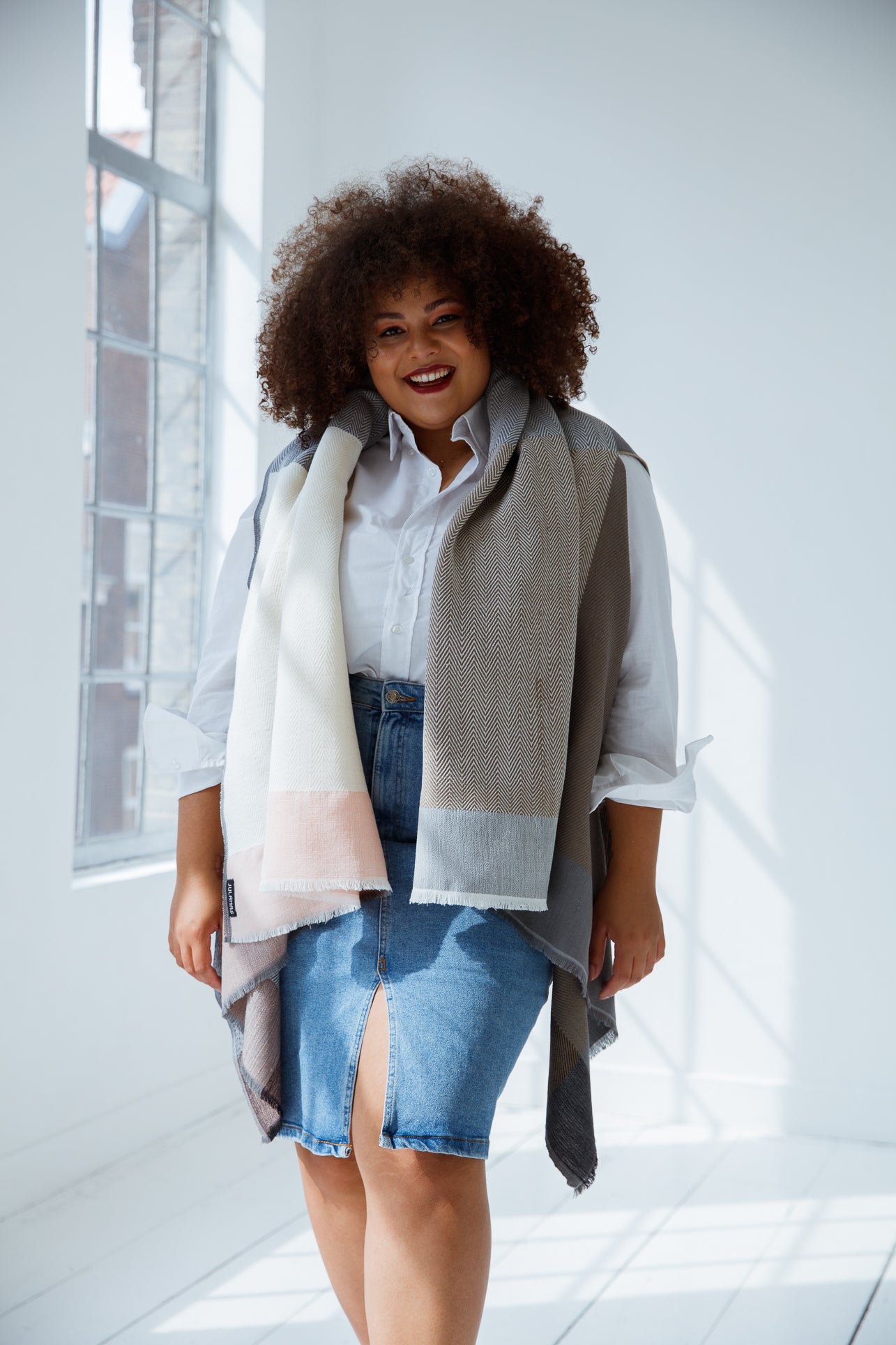 Women's Plus Size Cream Soft Wool Cape Daria Amstel JULAHAS+