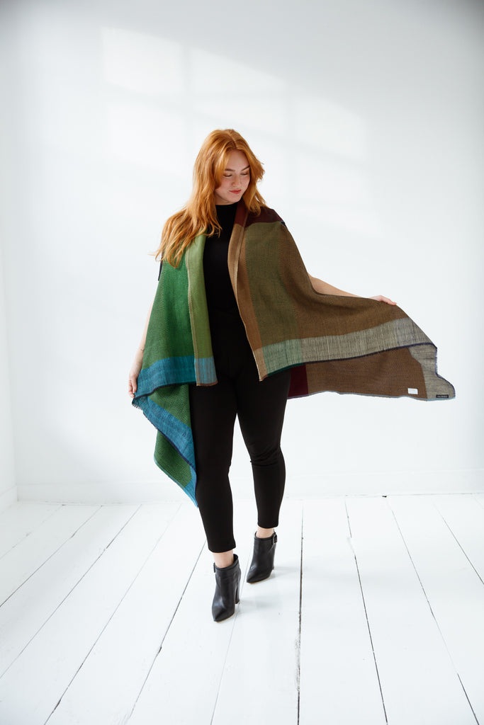 Women's Wool Poncho Cape in Camel and Green | JULAHAS Cape Madeira