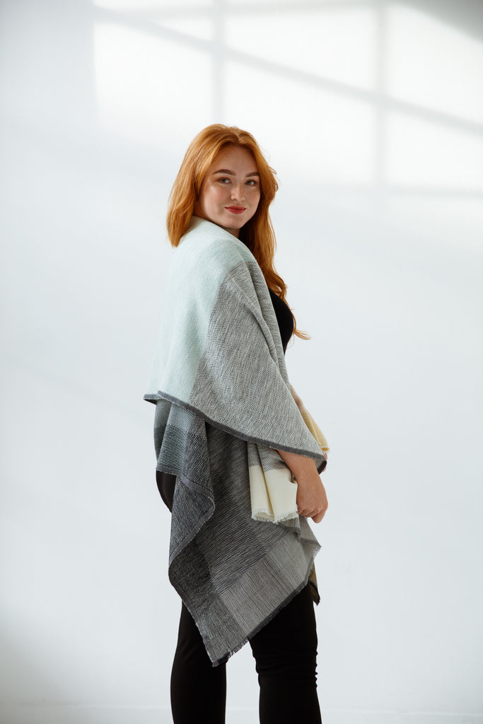 Free size Wool Cape for women in Pastel colours  - JULAHAS