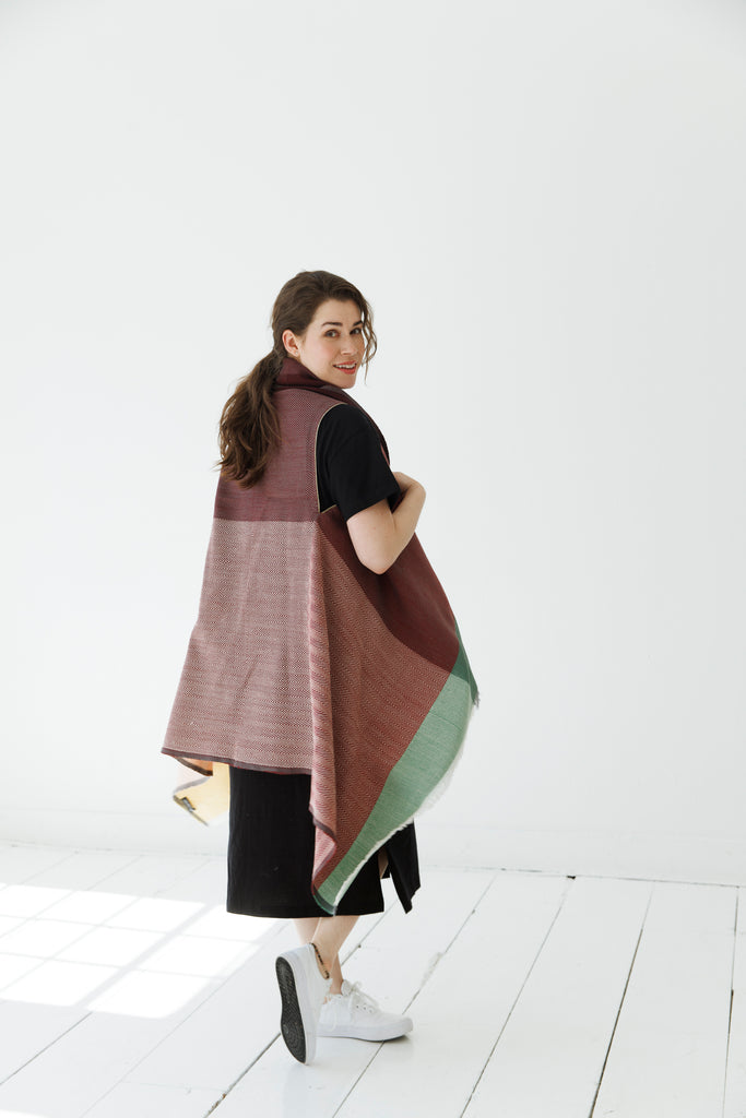 Petite size colourful JULAHAS wool cape in salmon, red and green