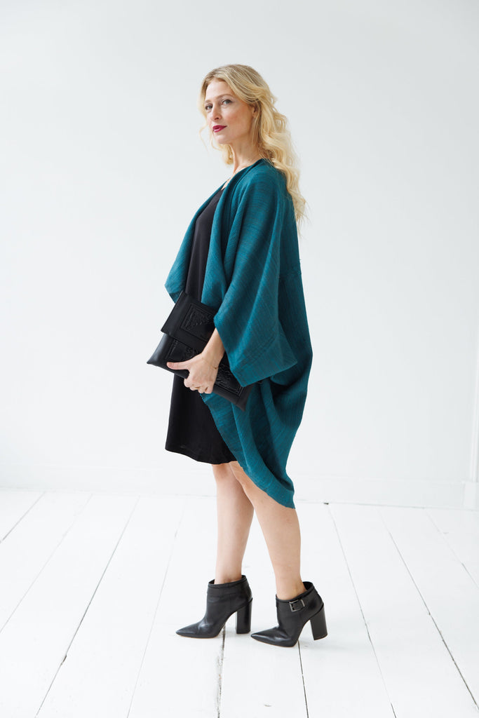 oversized Wool silk kimono in teal green with pockets