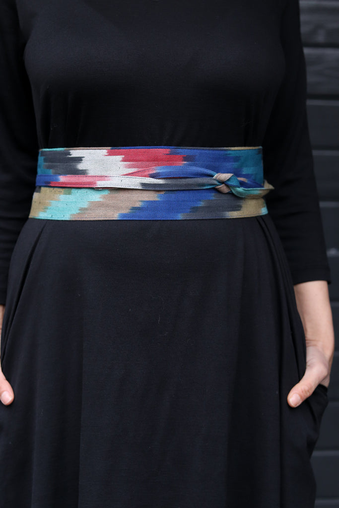 Express your colourful side with our free size Rangoli Wrap Belt | JULAHAS