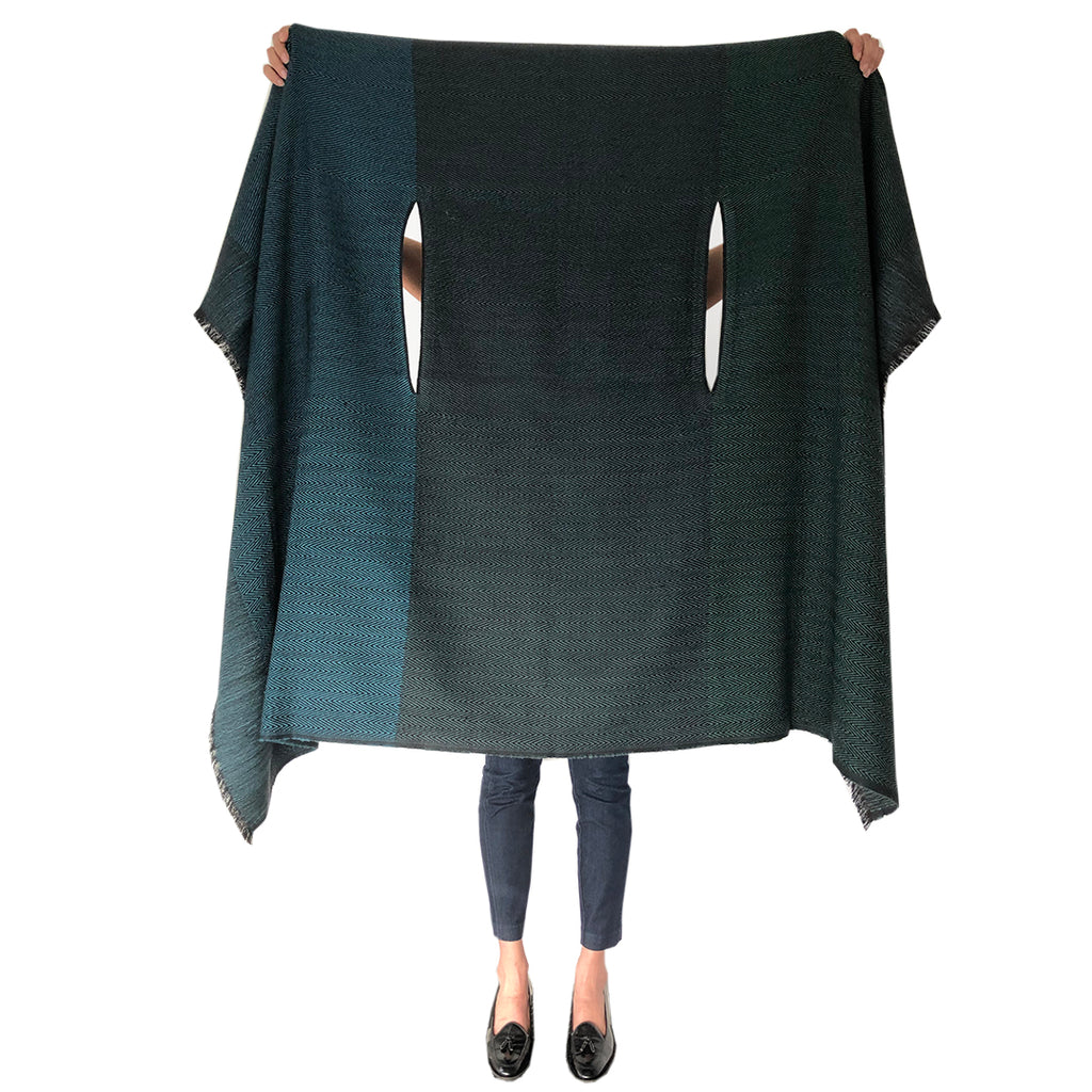 Teal and green wool cape for women Imperfect Daria Zanskar 